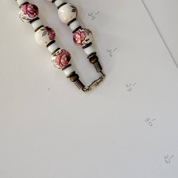 Vintage Floral Beaded Necklace, Hand-Painted Ceramic Beads with Pink Rose Design - Picture 10 of 10
